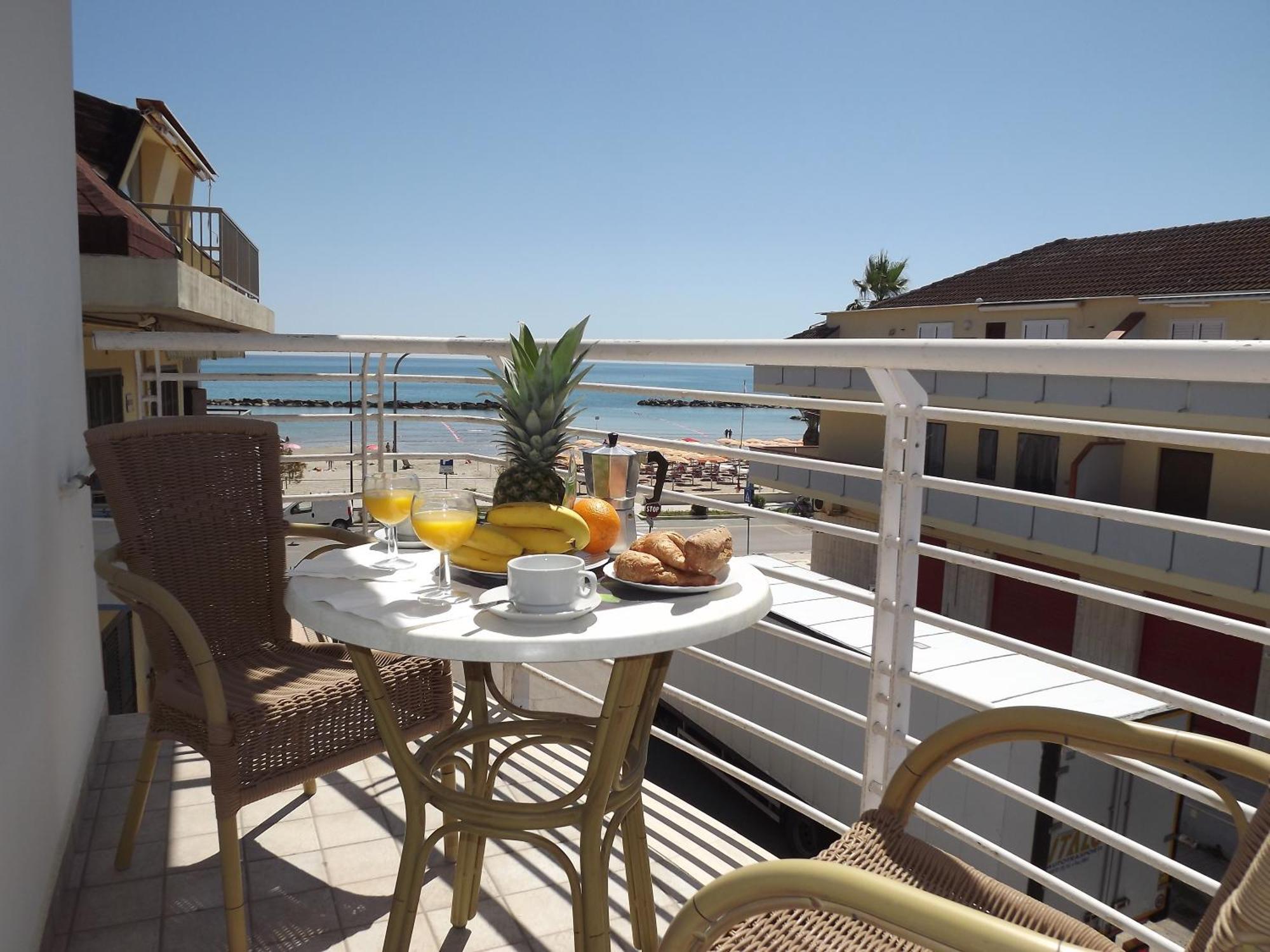 Residence Twigha Martinsicuro Ngoại thất bức ảnh